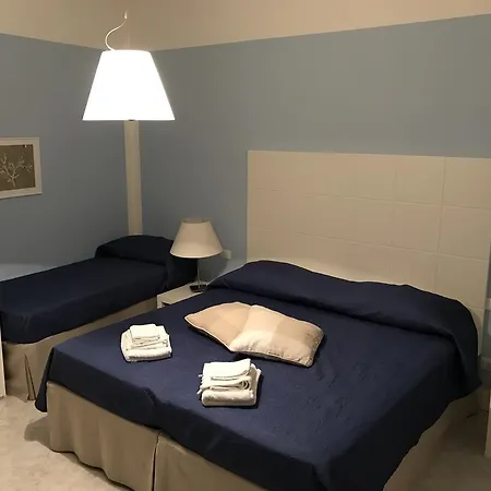 Casa de hóspedes Albachiara - Center 3*